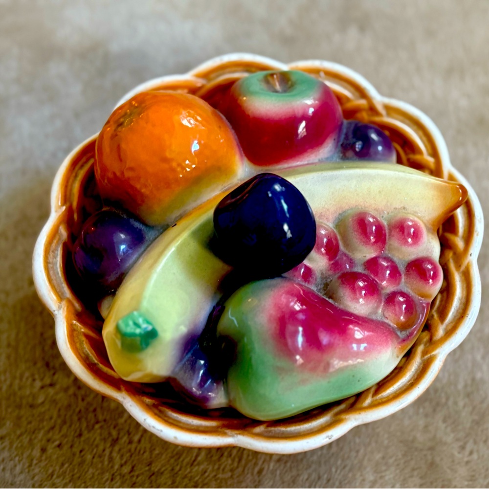Lane & Co Fruit Basket Covered Bowl Ceramic Grapes Plum Pear Van Nuys Vintage